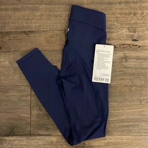 NWT lululemon Power Thru HR Tight. Perfect condition.  Size 0.